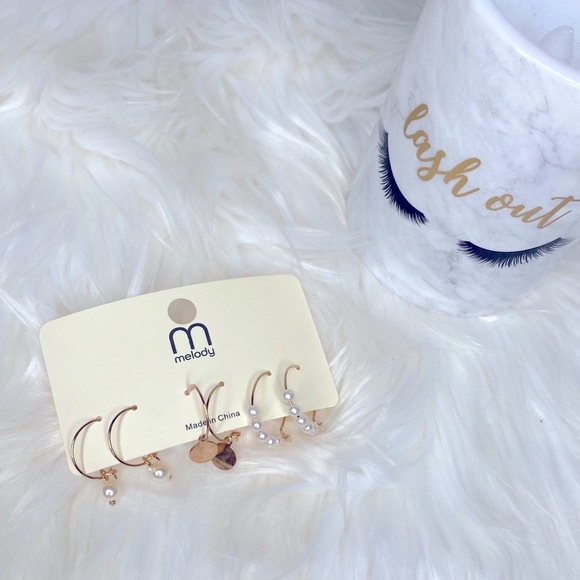 Jewelry - Picture 3 of 3